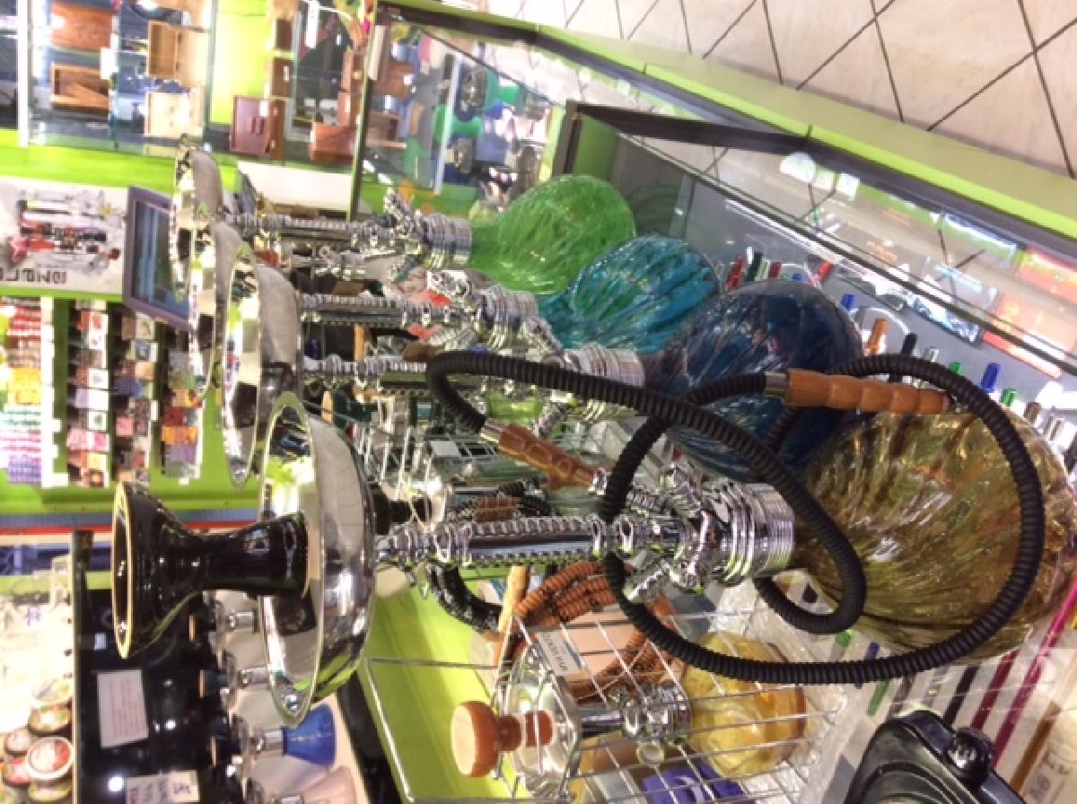 LES CHICHAS DE TOULON (Natural Mystic)