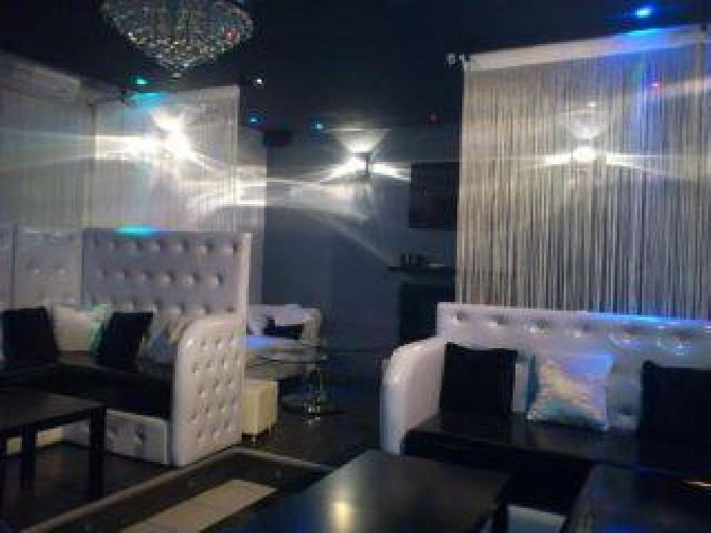 Le Pym's Lounge Cocktails