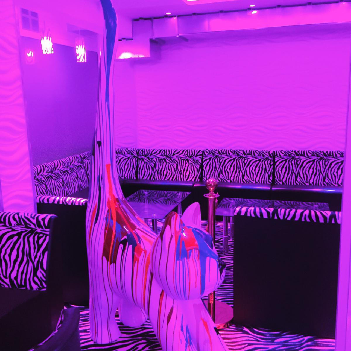 Seven Luxury Hookah Lounge 