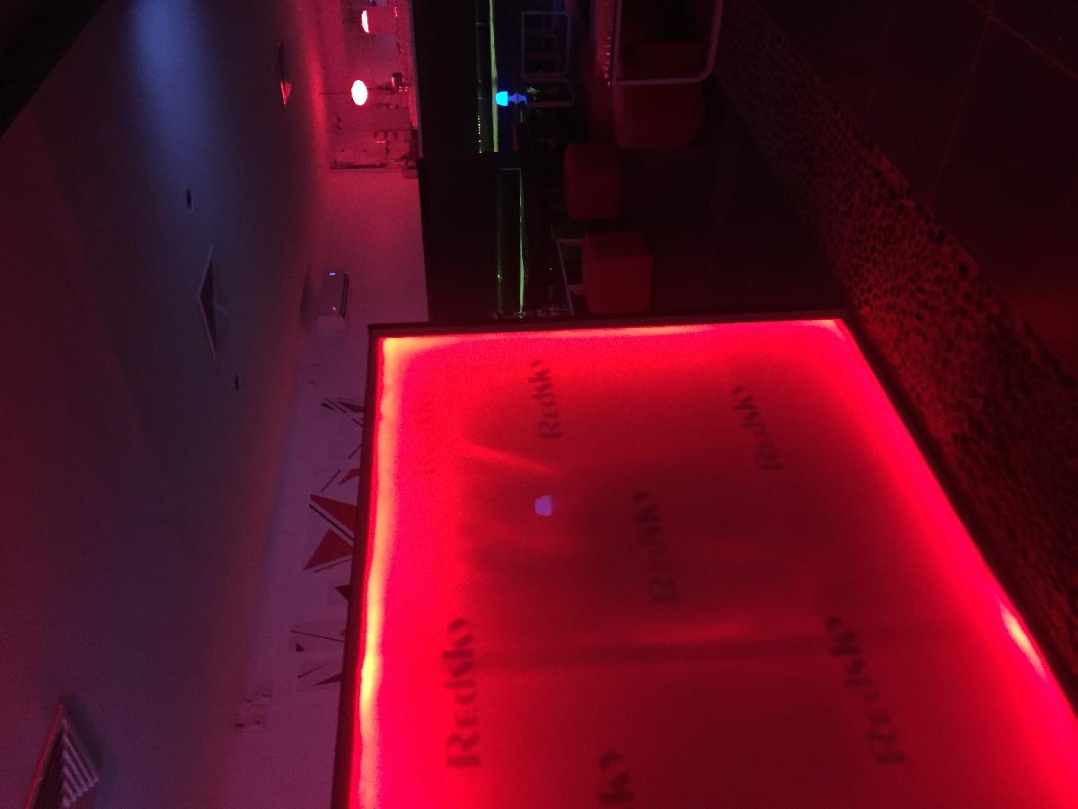 L'Appart Devient REDSKY