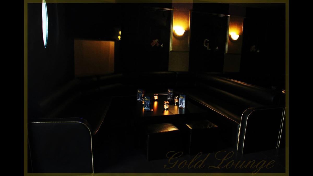 GOLD LOUNGE