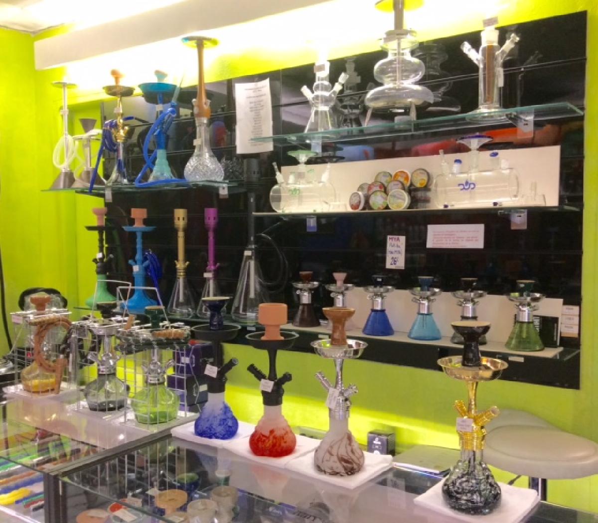 LES CHICHAS DE TOULON (Natural Mystic)