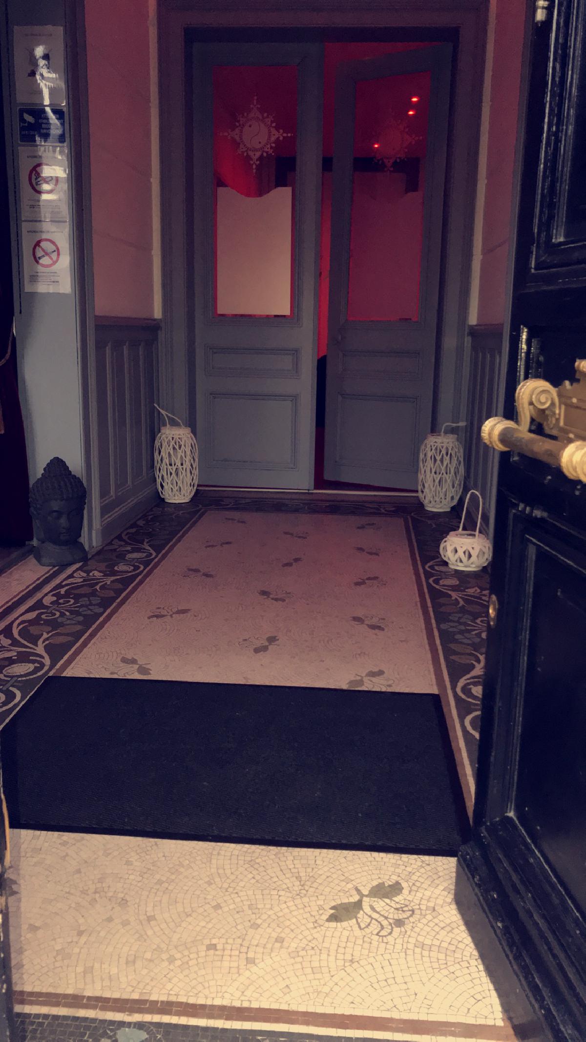 Le White Dream Lounge